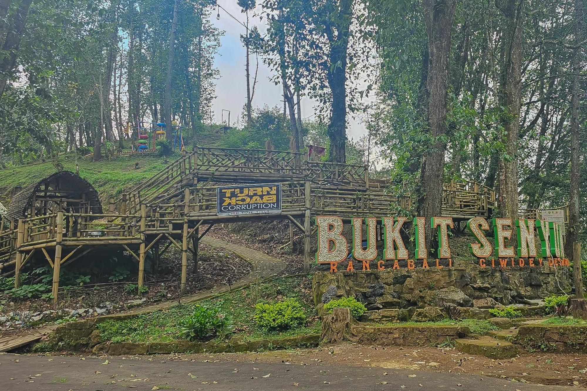 Bukit Senyum Residence Mitra Reddoorz Baruhtunggul Eksteriør billede